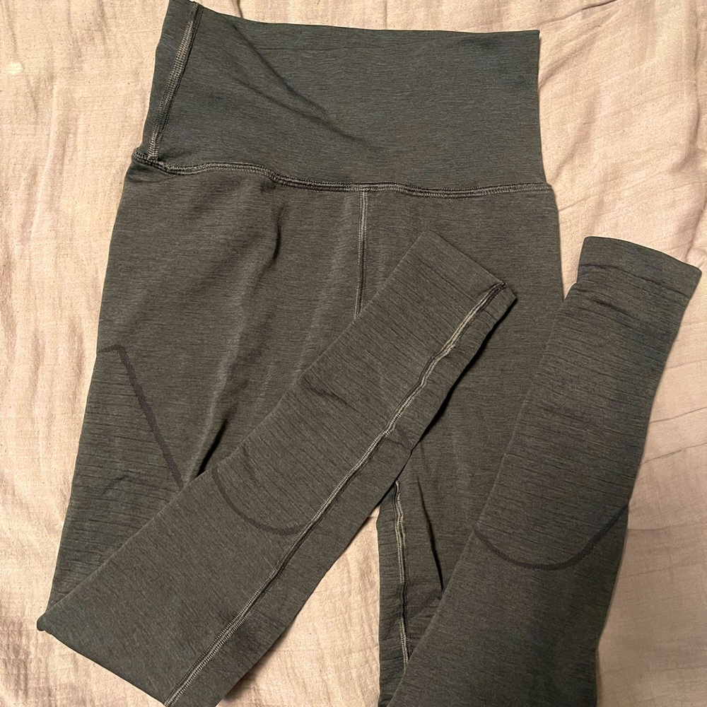 Alphalete Leggings